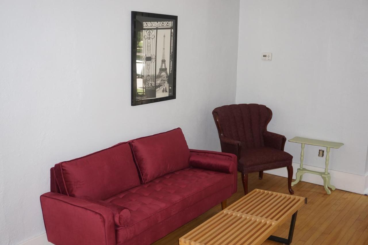 Charlevoix House - The Northside Bed & Breakfast Ngoại thất bức ảnh