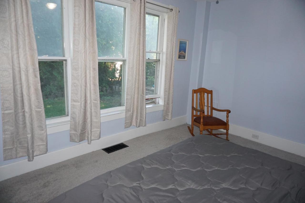 Charlevoix House - The Northside Bed & Breakfast Ngoại thất bức ảnh